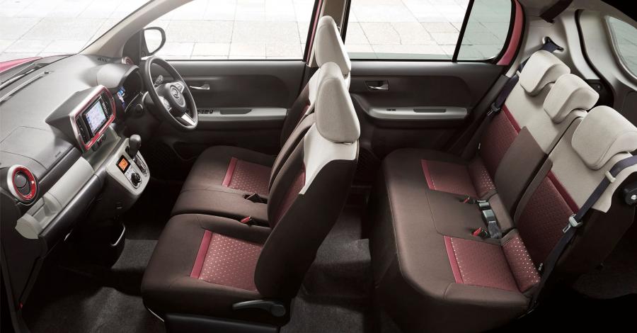 Интерьер Daihatsu Boon Style 2018 года  (фото 3 из 9)
